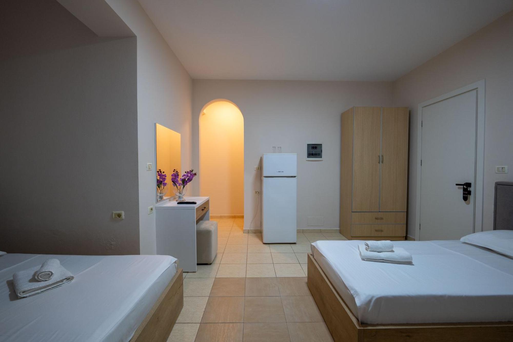 Twins Guest house *